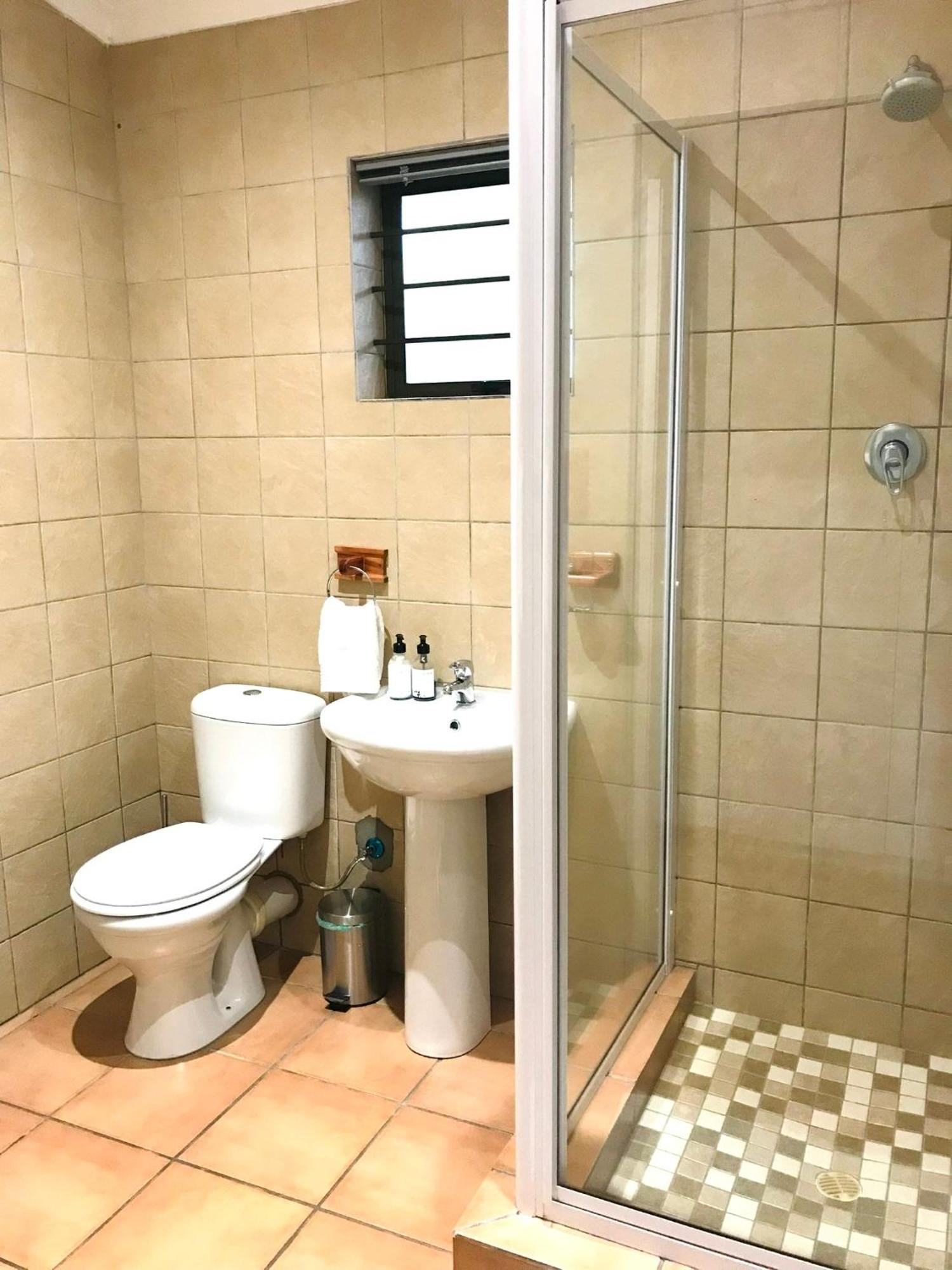 10Vdw Self Catering Apartments ダーバンヴィル エクステリア 写真
