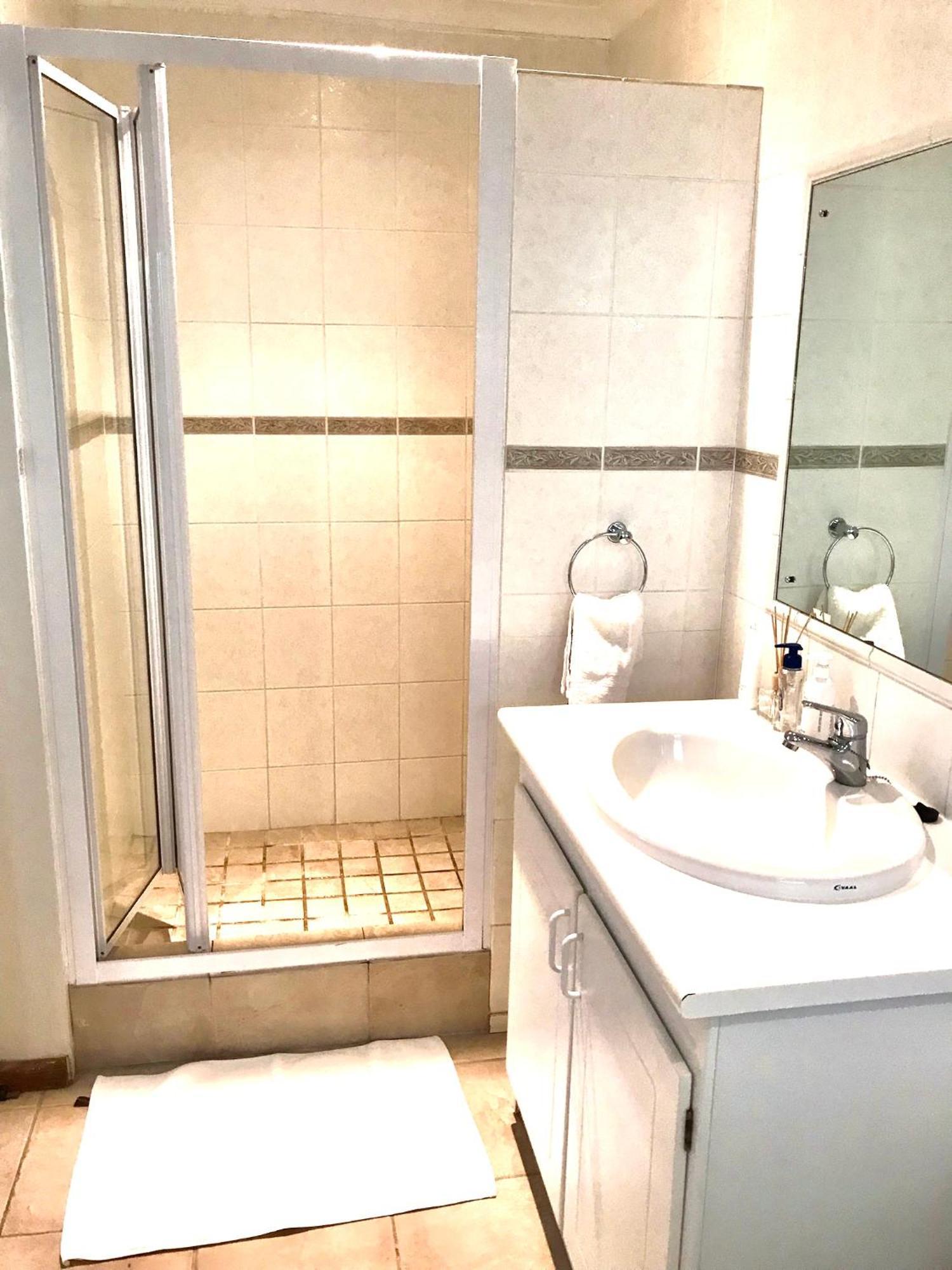 10Vdw Self Catering Apartments ダーバンヴィル エクステリア 写真